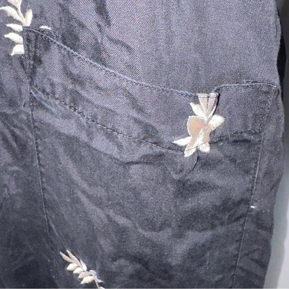 Zara women Black Floral Embroidered Jumpsuit women’s size medium - Picture 6 of 8